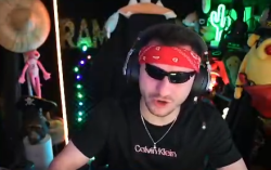 kfceatboxG