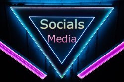 SocialsMedia