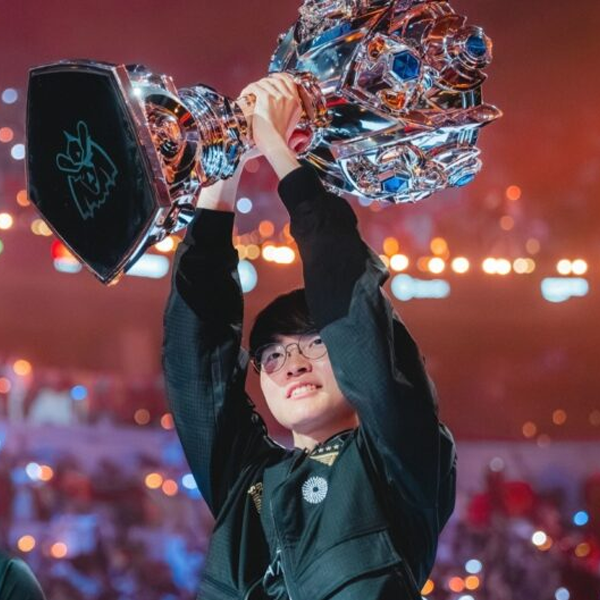 League of Legends Worlds 2025 Finali Detaylı İnceleme: Takım Performansları, Kritik Anlar ve Kullanıcı Yorumları
