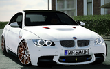 BMW M3 50.yıl özel logo + 300 HP özel motor