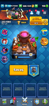 Clash Royale emek verilmiş güzel hesap.