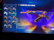 SİTENİN TEK DOLU HESABI GİR BAK DERİM.