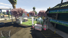 Sosyal UwU Cafe - SINIRLI SAYIDA!